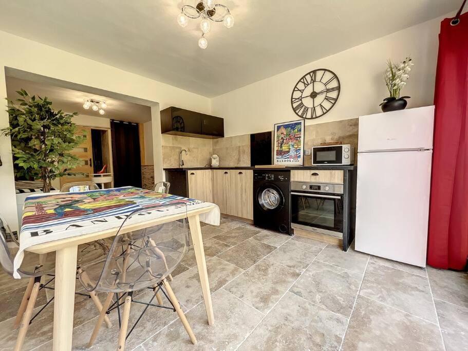 Superbe Appartement En Bord De Mer Bandol Buitenkant foto