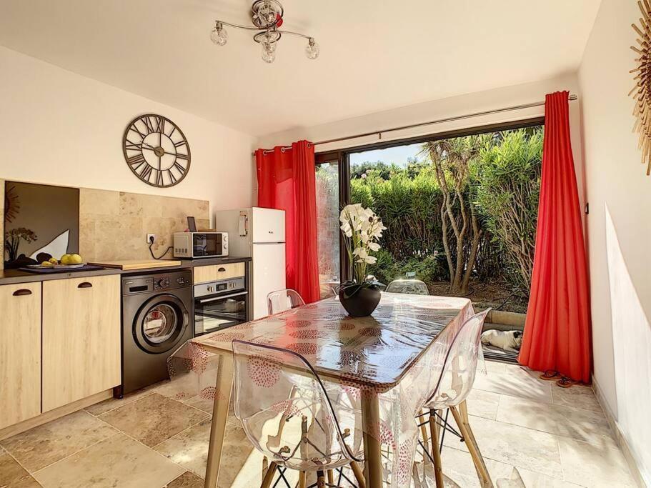 Superbe Appartement En Bord De Mer Bandol Buitenkant foto